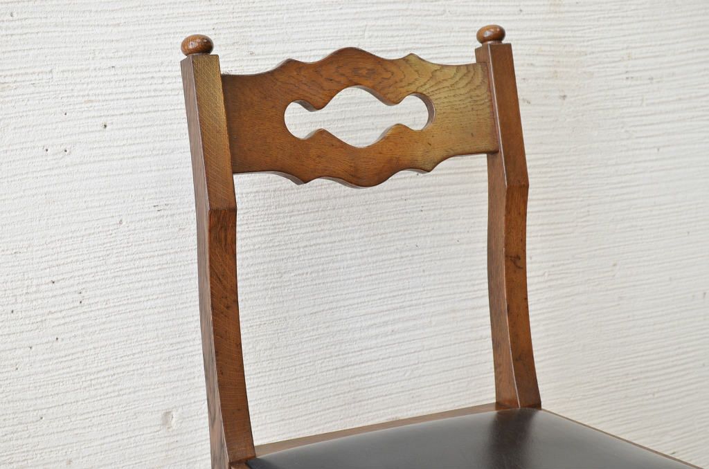 中古　ハンドメイド　ナラ材の椅子(イス)
