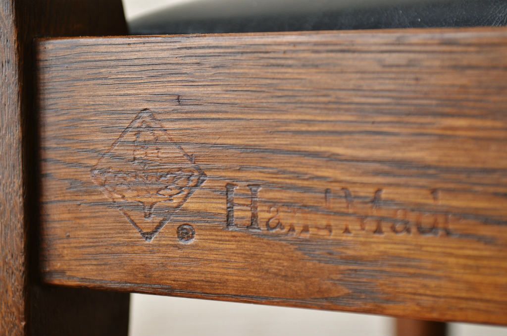 中古　ハンドメイド　ナラ材の椅子(イス)