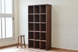 アンティーク家具　使い込まれたアンティークマス目棚3(飾り棚、陳列棚、下駄箱)