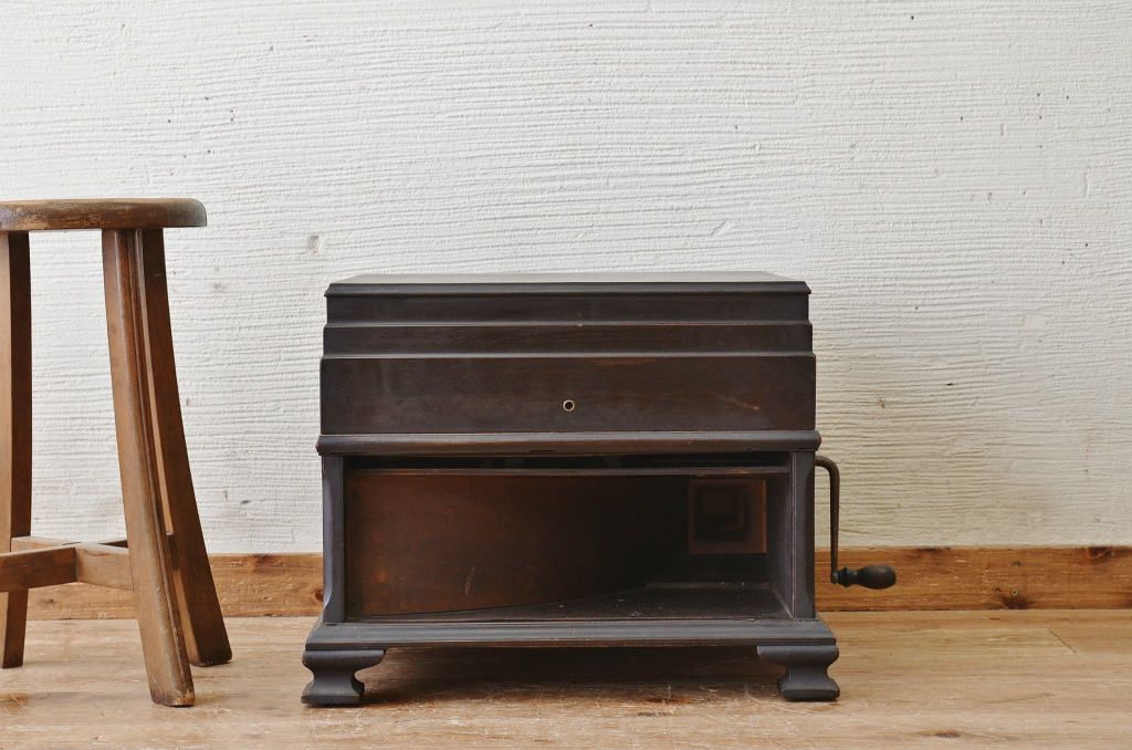 ジャンク品!レトロなUSA蓄音機CHENEY