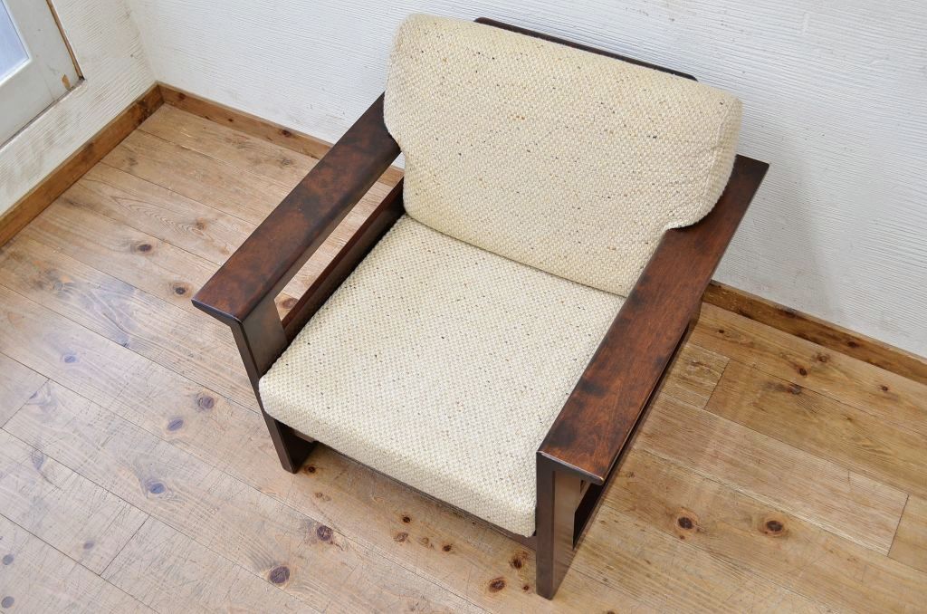 中古　北海道民芸ソファ1脚両肘掛付き1