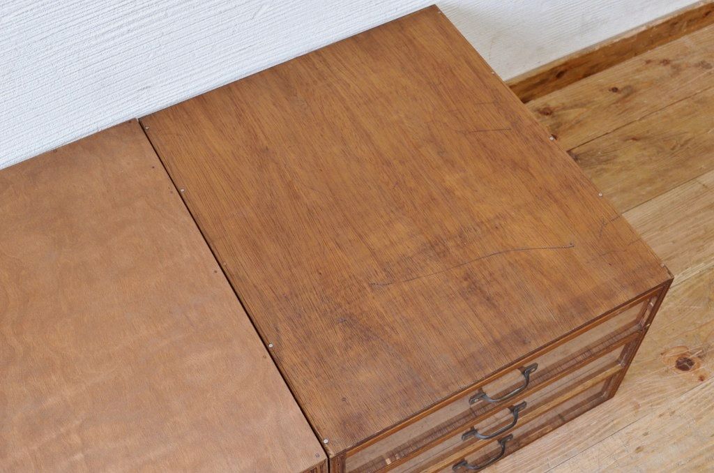 アンティーク家具　1970年代前面がアクリル板の引き出し箱2個セット3