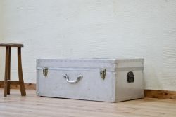 アンティーク雑貨　アンティーク　ジュラルミントランク