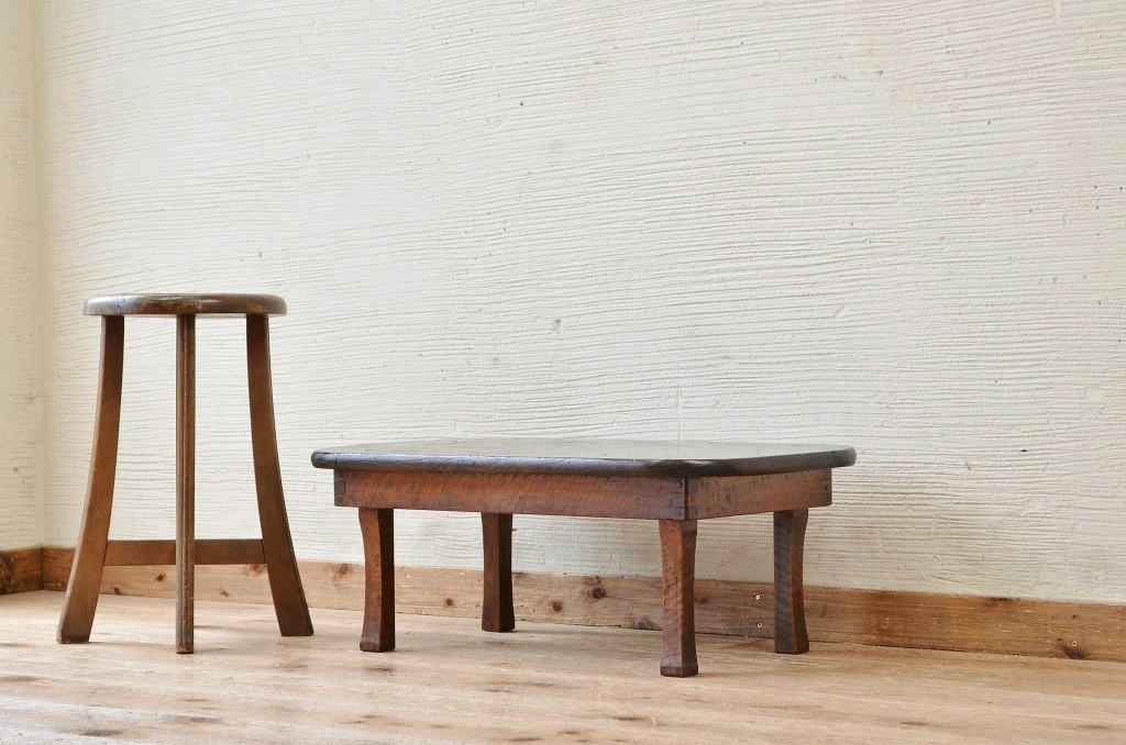 アンティーク家具　古い木の折り畳み式小さなちゃぶ台(テーブル)
