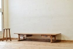 アンティーク家具　古い木味のアンティークテーブル(作業台・机・裁ち板)