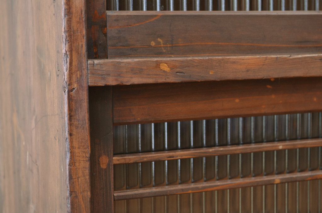アンティーク家具　モールガラスアンティーク収納棚(下駄箱)
