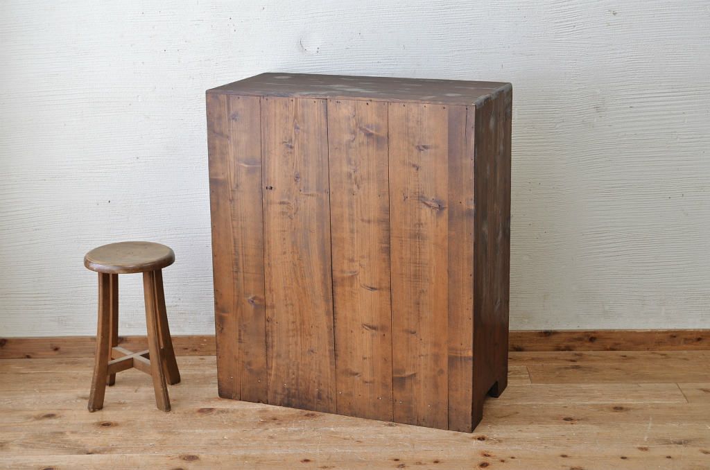 アンティーク家具　モールガラスアンティーク収納棚(下駄箱)