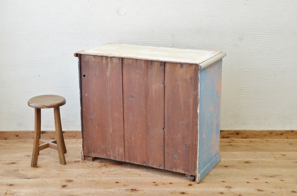 アンティーク家具　フランスアンティーク　パイン材のペイントチェスト(ドロワー)