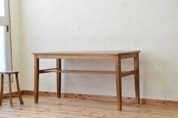 アンティーク家具　★素敵なデザイン!古いナラ材の横長テーブル(作業台、机)