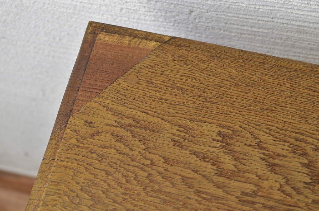 アンティーク家具　★素敵なデザイン!古いナラ材の横長テーブル(作業台、机)
