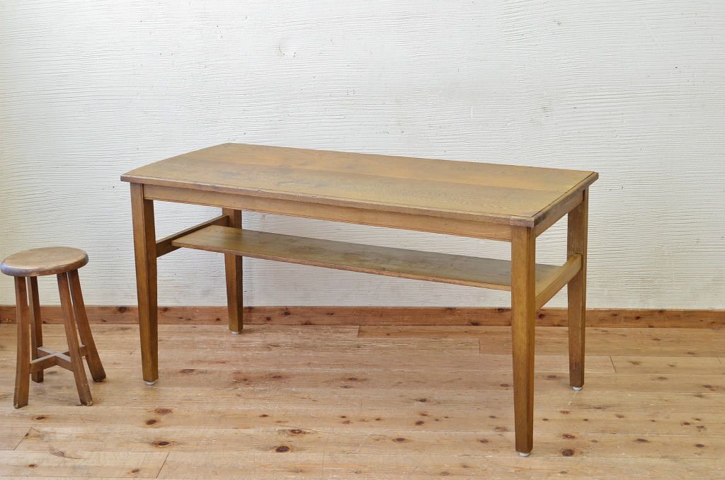 アンティーク家具　★素敵なデザイン!古いナラ材の横長テーブル(作業台、机)