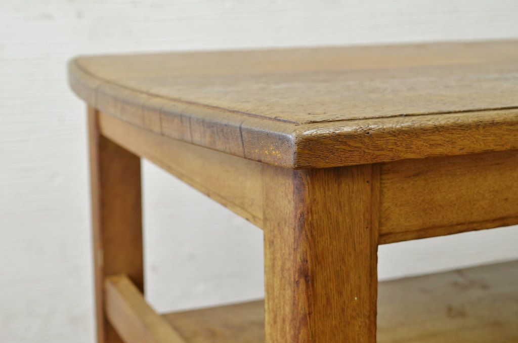 アンティーク家具　★素敵なデザイン!古いナラ材の横長テーブル(作業台、机)