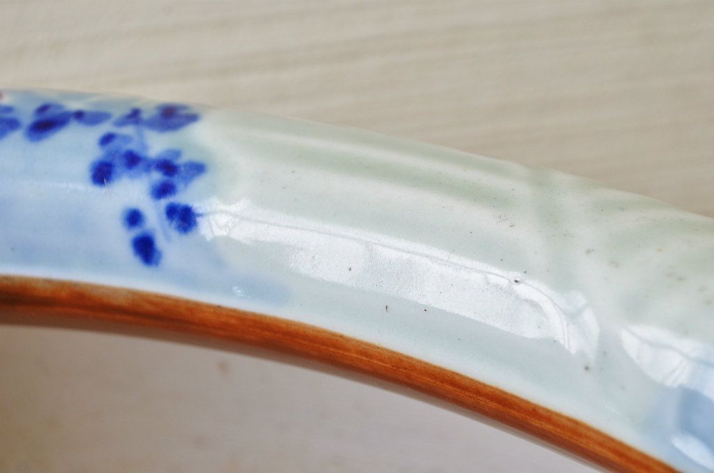美しい陽刻　瀬戸火鉢