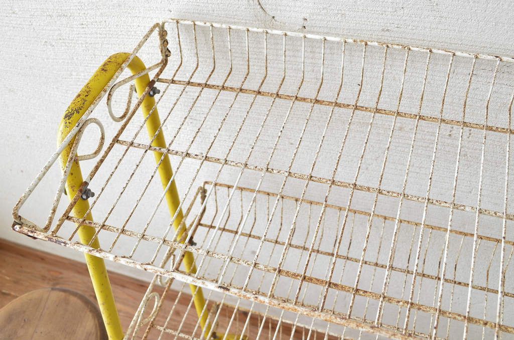 レトロ家具　レトロなアイアンラック(飾り棚)