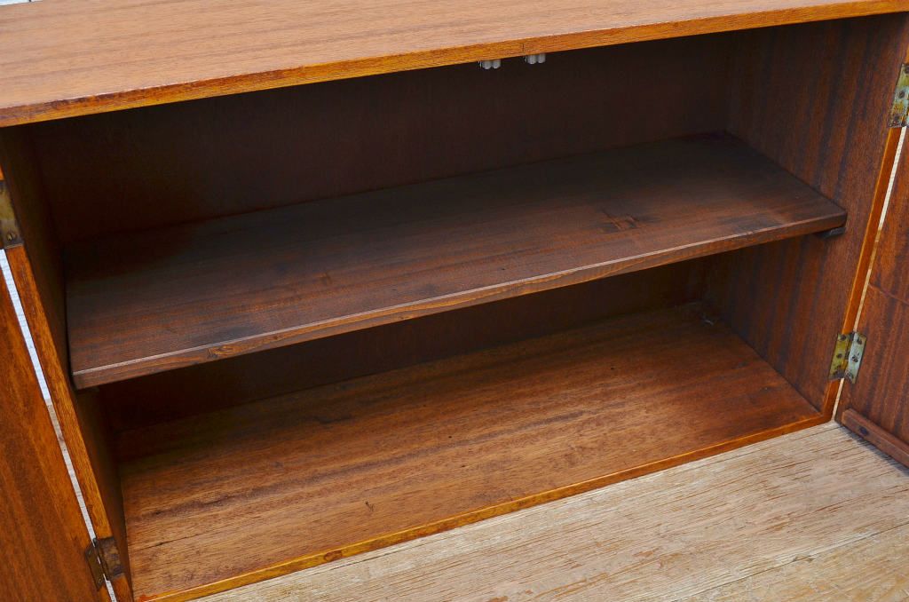 アンティーク家具　古い木の小さなローボード(本棚)