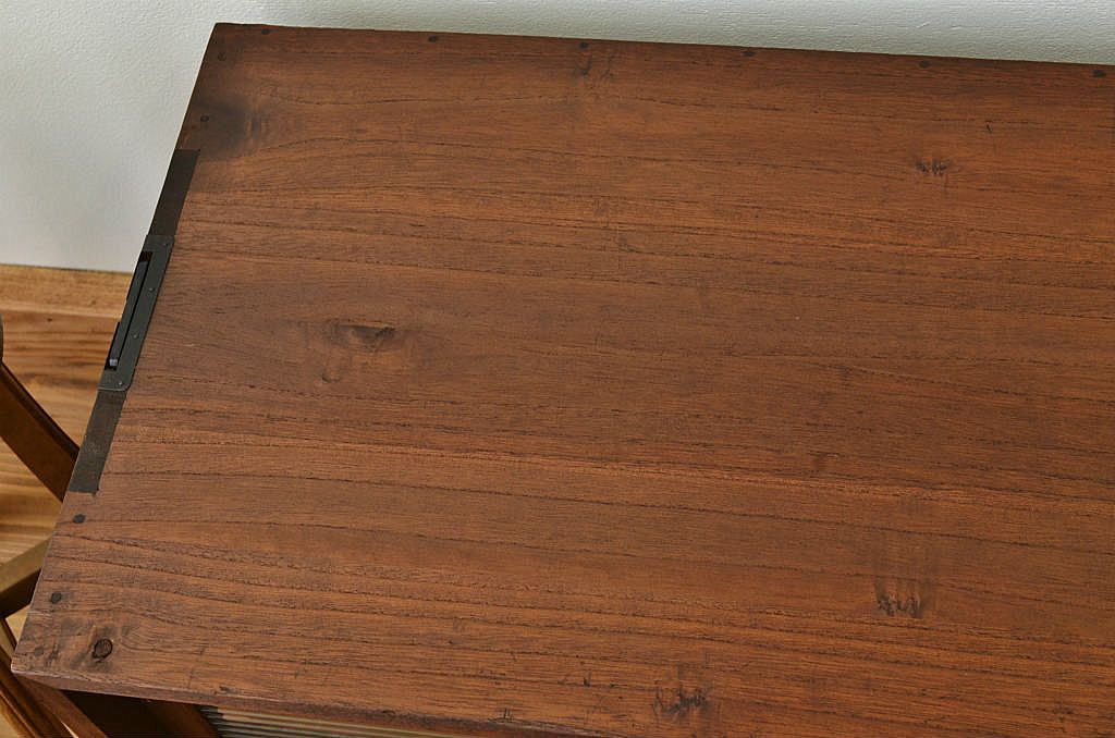 アンティーク家具　モールガラスアンティークローボード
