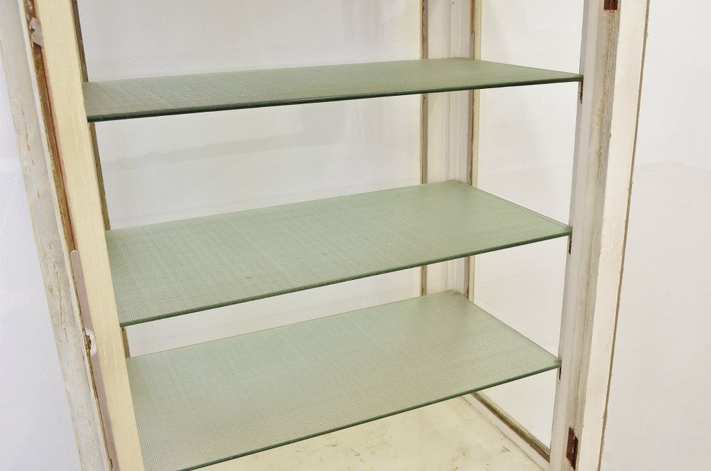 アンティーク家具　アンティーク　古い病院のケビントキャビネット(ガラスケース)