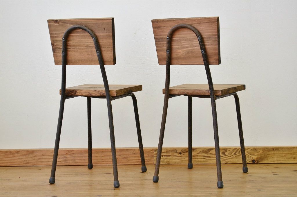 アンティーク家具　鉄脚のシンプルなイス(椅子)2脚セット1