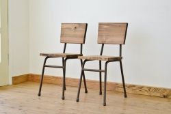アンティーク家具　鉄脚のシンプルなイス(椅子)2脚セット4