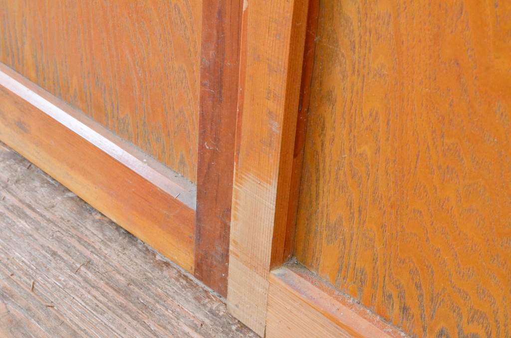 レトロ建具 昭和レトロな空間づくりにおすすめのモールガラス