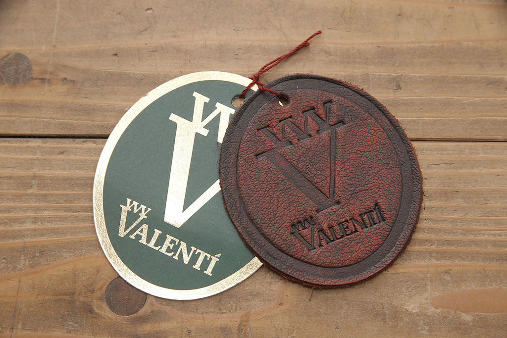 中古　超美品　スペイン製　VAROSA VALENTI(バロッサ バレンティ)　本革のシックな色合いが魅力!落ち着きのある大人の空間を演出する2人掛けソファ(2Pソファ、二人掛け、レザー)(定価約110万円)(R-054332)