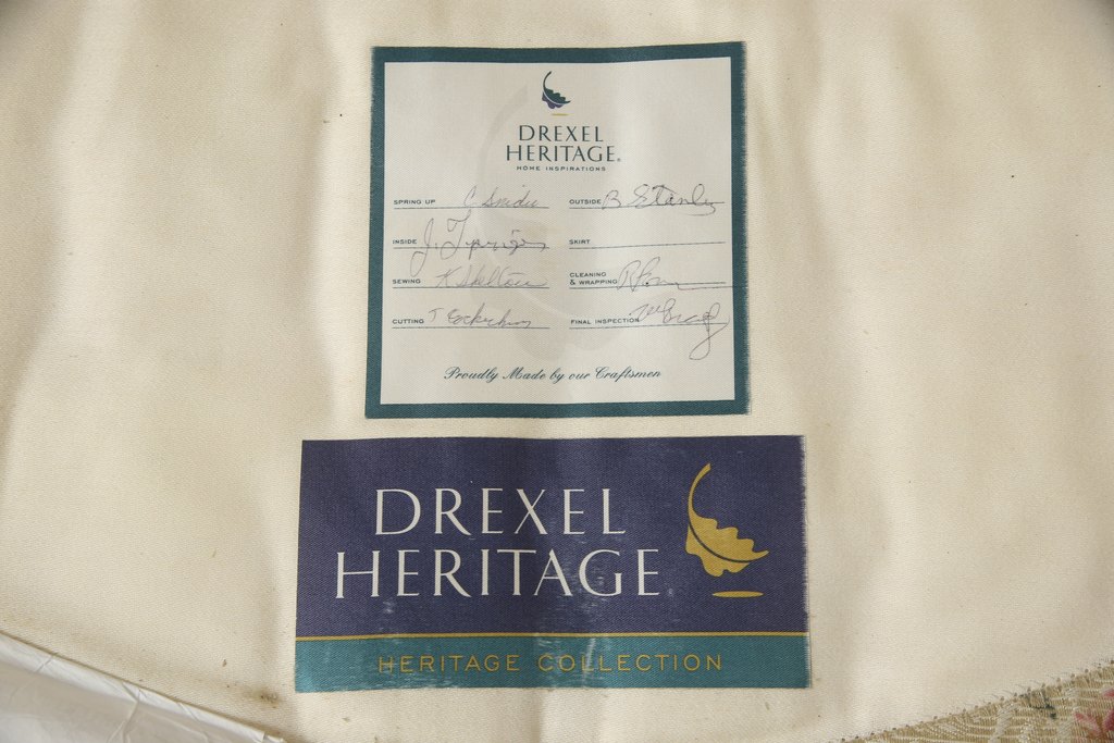 中古　DREXEL HERITAGE(ドレクセルヘリテイジ)　優雅なくつろぎ空間を演出してくれる1人掛けソファ(アームチェア、一人掛けソファ、1Pソファ)(R-059424)