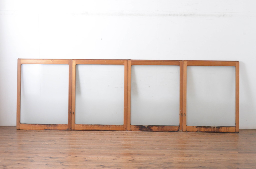 ビンテージ建具　シンプルでどんなお部屋にも合わせやすい大判ガラスの窓4枚セット(引き戸、ガラス戸、ヴィンテージ)(R-065017)