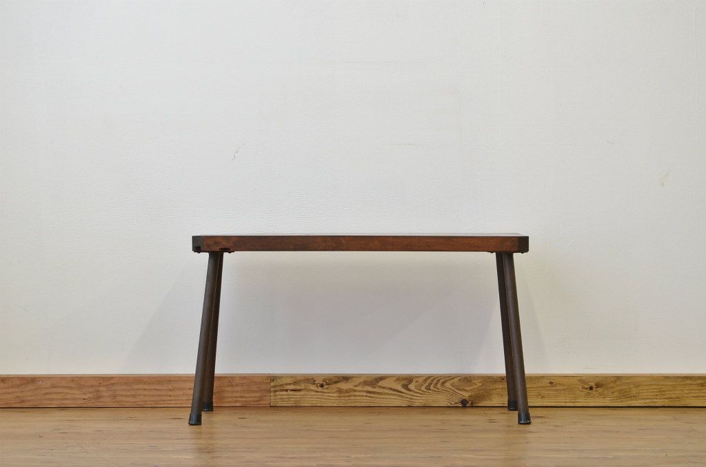 アンティーク家具　天板一枚板!古い木のシンプルなアイアンベンチ(長椅子)