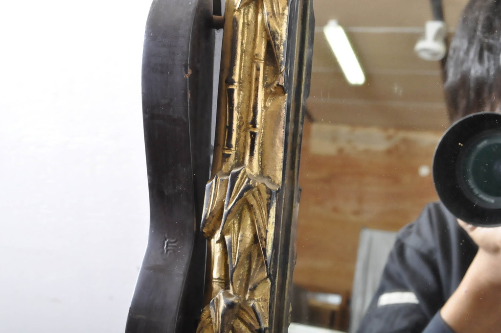 和製アンティーク　上手物!!　総漆塗り　金箔を贅沢に使用した彫刻フレームが美しい鏡台(ドレッサー、ミラー、小引き出し、卓上収納)(R-065193)