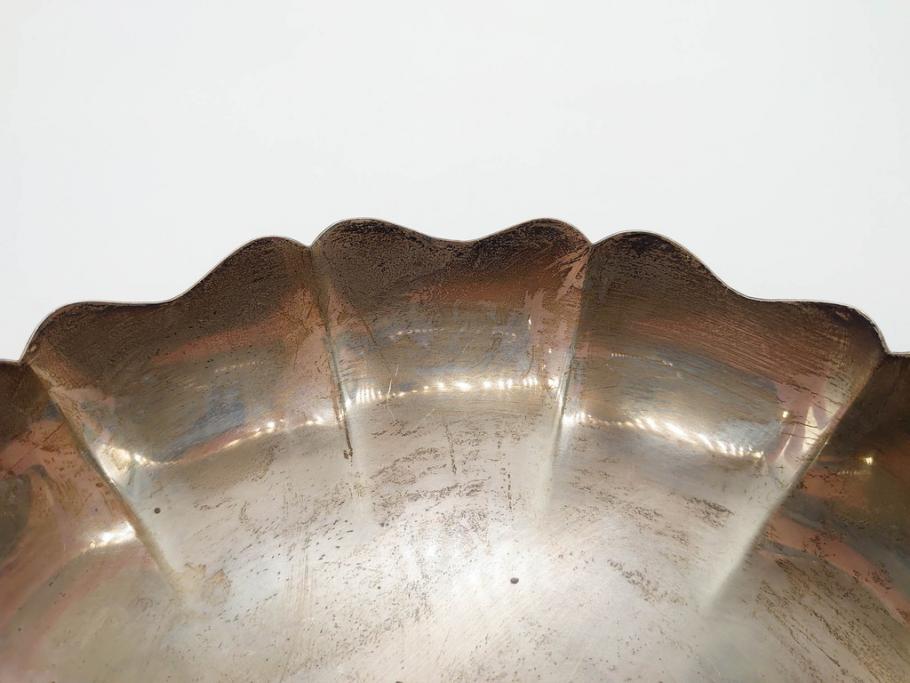 アメリカ　TIFFANY&CO.MAKERS(ティファニー メイカーズ)　STERLINGSILVER(スターリングシルバー) 25323　総重量 約497g　柔らかな縁の曲線がエレガントなプレート(変形皿、フリル、レース、中皿、深皿、菓子器、銀製品)(R-079111)