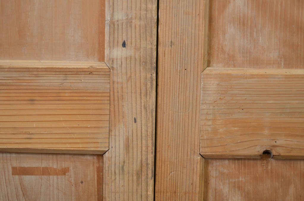 アンティーク建具　趣ある木味が魅力の帯戸2枚セット(板戸、引き戸)(R-064604)