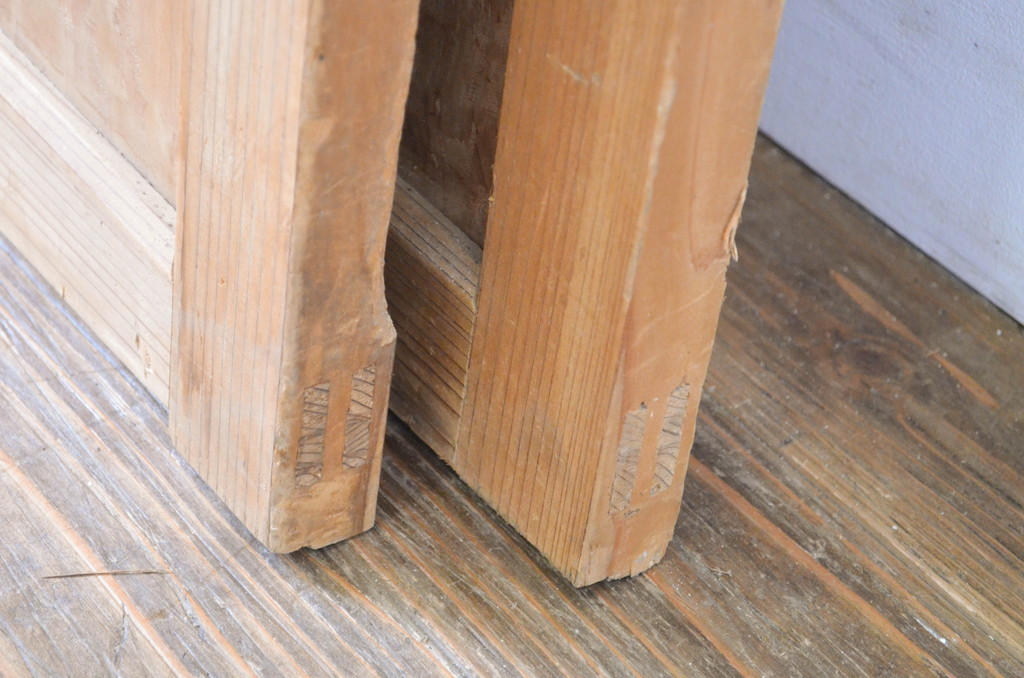 アンティーク建具　趣ある木味が魅力の帯戸2枚セット(板戸、引き戸)(R-064604)