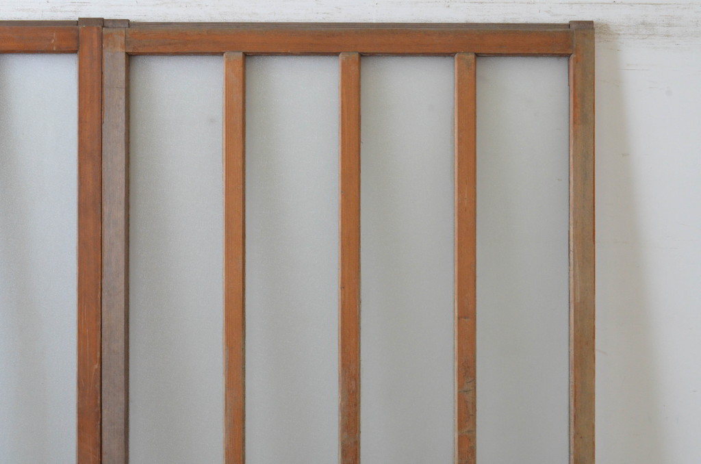 アンティーク建具　レトロな雰囲気づくりにおすすめのシンプルな玄関戸2枚セット(ガラス戸、引き戸)(R-065028)