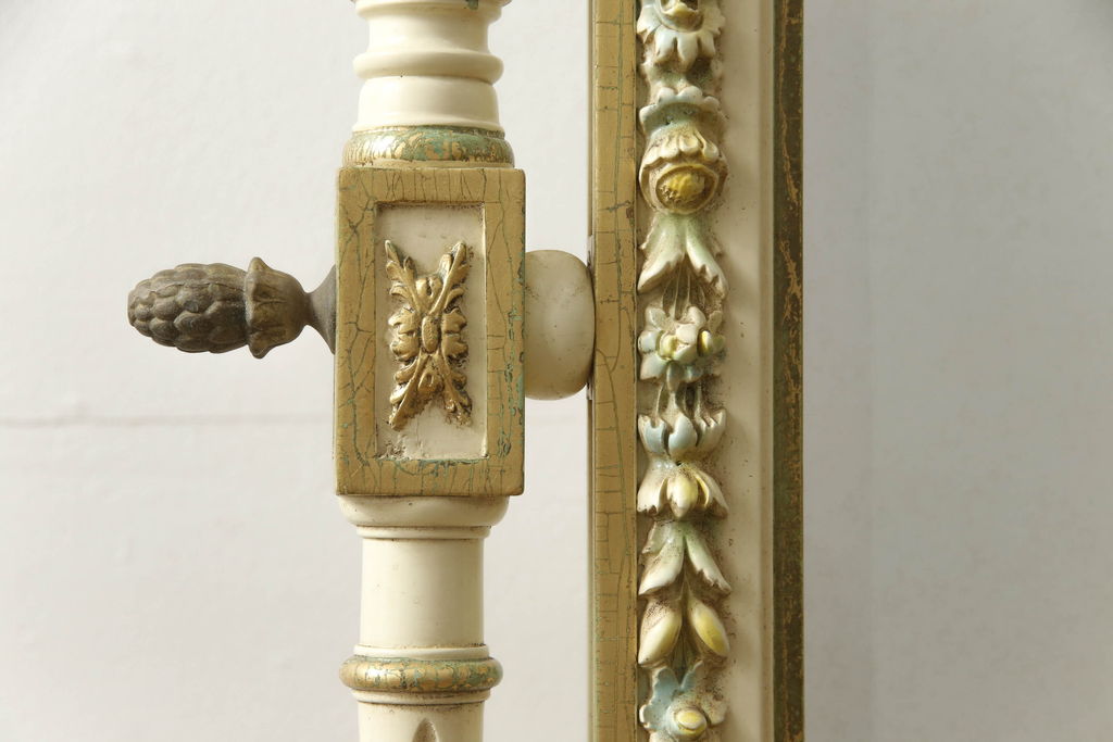 ビンテージ　ノバパルク(NOVAPLAK)　イタリア高級家具　美しい花の彫刻で彩られたロココ調の大きなスタンドミラー(姿見、鏡、ヴィンテージ)(定価約40万円)(R-056551)