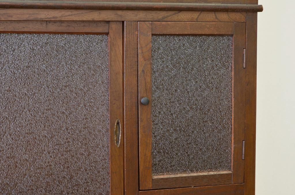 アンティーク家具　☆古い木の二段重ねダイヤガラス収納棚(食器棚)