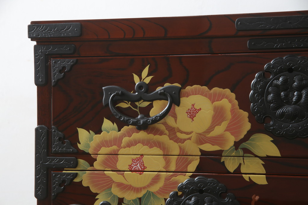 中古　美品!!　木地呂塗りに漆絵が美しい特注品の岩谷堂箪笥(小箪笥、収納箪笥、整理箪笥、和箪笥)(定価約150万円)(R-078854)