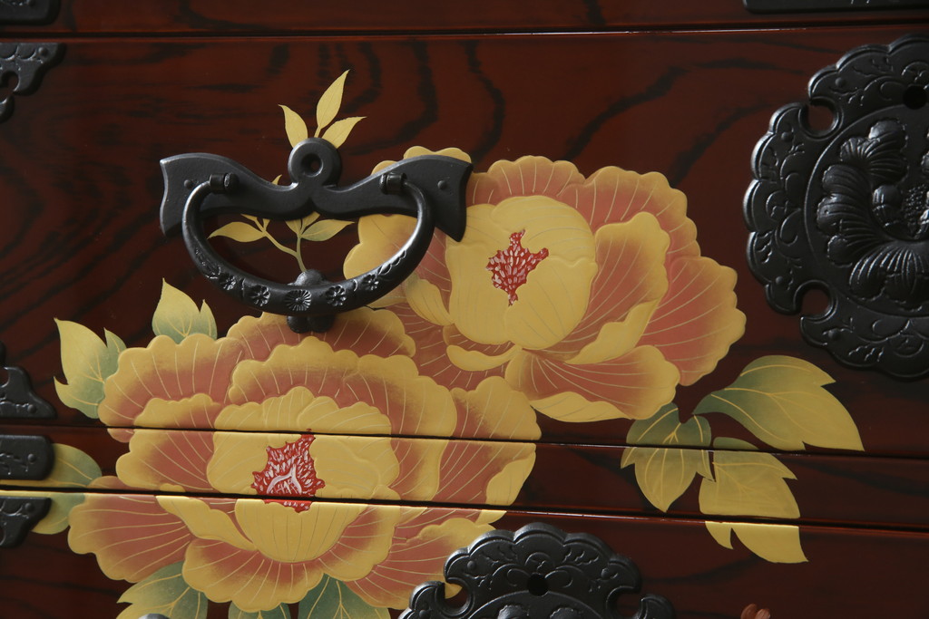 中古　美品!!　木地呂塗りに漆絵が美しい特注品の岩谷堂箪笥(小箪笥、収納箪笥、整理箪笥、和箪笥)(定価約150万円)(R-078854)