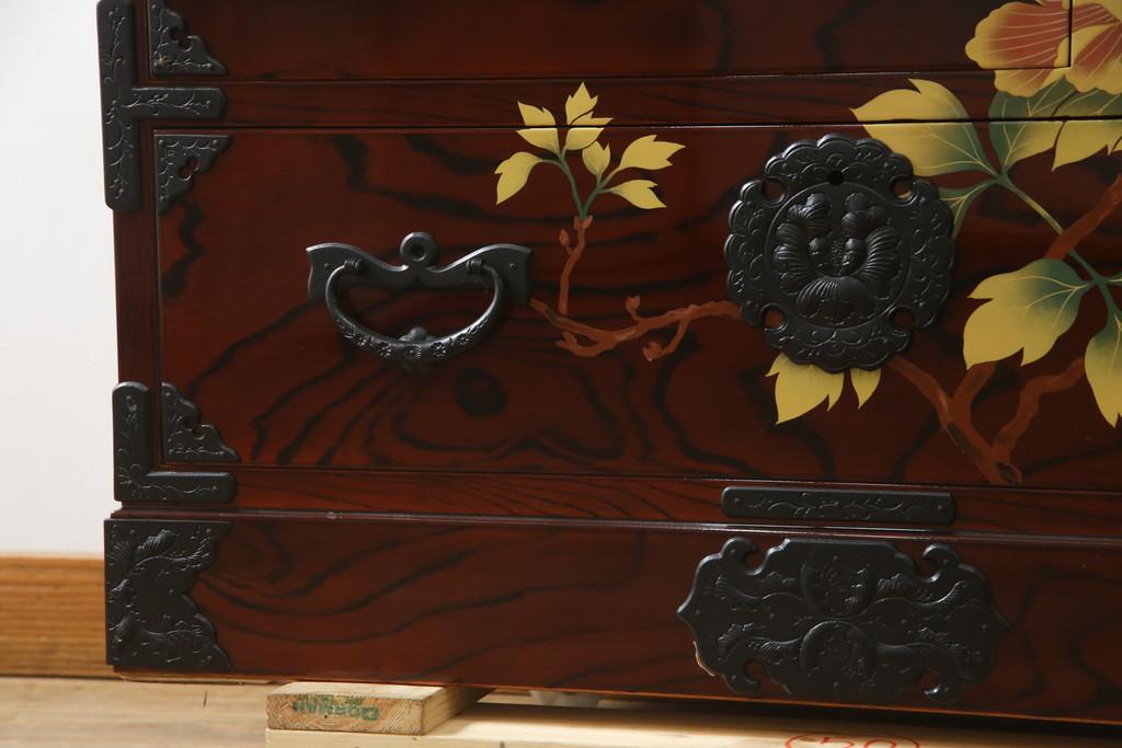 中古　美品!!　木地呂塗りに漆絵が美しい特注品の岩谷堂箪笥(小箪笥、収納箪笥、整理箪笥、和箪笥)(定価約150万円)(R-078854)