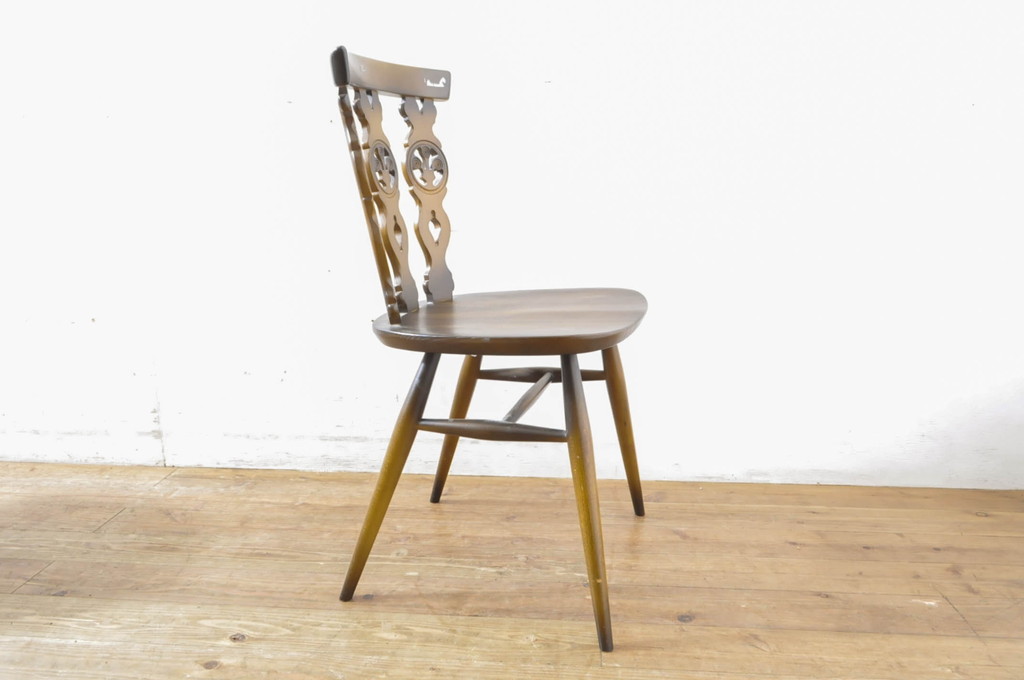 イギリスビンテージ　ERCOL(アーコール)　クッション付き　上品な佇まいのシスルバックチェア2脚セット(ダイニングチェア、椅子、イス、板座チェア、ウィンザーチェア、ウインザーチェア、ヴィンテージ、英国)(R-065626)