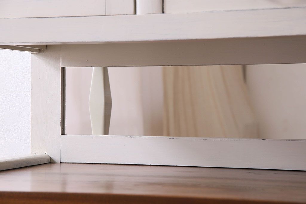 アンティーク家具　フランスアンティーク　色ガラス入り　大振りなカップボード(キャビネット、食器棚、収納棚、戸棚)