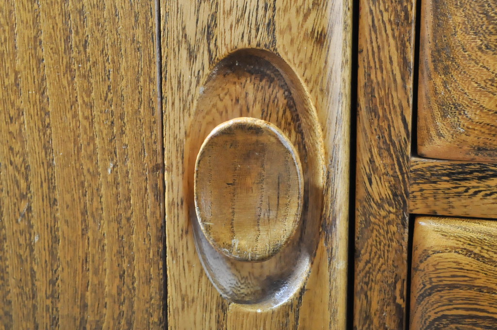 イギリスビンテージ　ERCOL(アーコール)　優しい木の温もり溢れるキャスター付きウィンザーサイドボード(リビングボード、サイドキャビネット、テレビ台、収納棚、戸棚、ヴィンテージ、英国)(R-065644)