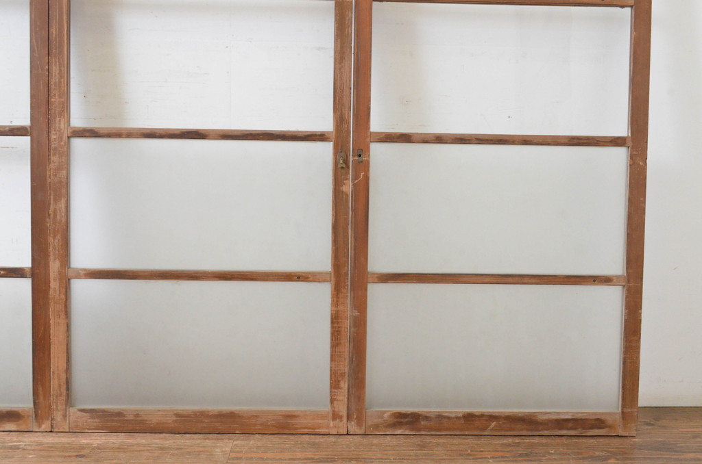 アンティーク建具　どこか懐かしい雰囲気を感じる横桟のガラス窓4枚セット(引き戸、ガラス戸)(R-065015)