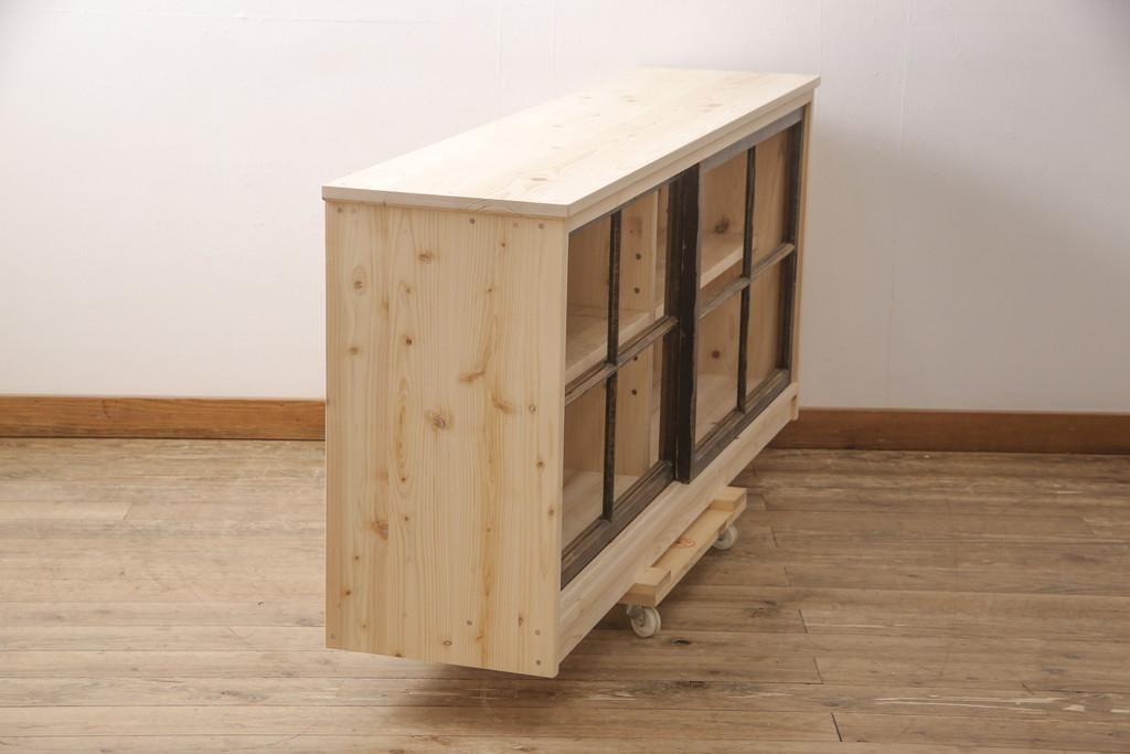ラフジュ工房オリジナル　古建具リメイク　大正期　お好みにカスタマイズできるサイドボード(収納棚、サイドキャビネット、ローボード)(R-054869)