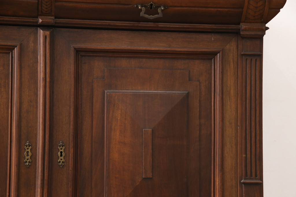 フランスアンティーク　マホガニー材　特大!存在感抜群のステンドグラスキャビネット(収納棚、戸棚、食器棚)(R-054824)