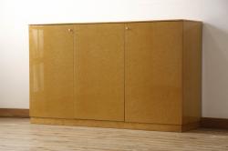 中古　松創　バーズアイメープル　シンプルで洗練された佇まいが印象的なサイドボード(定価約90万円)(戸棚、収納棚、キャビネット)(R-057501)