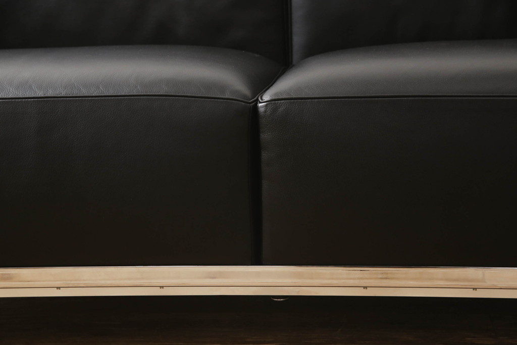 中古 Cassina(カッシーナ) ル・コルビュジエ(Le Corbusier) LC3 中古 Cassina(カッシーナ) ル・コルビュジエ(Le Corbusier) LC3