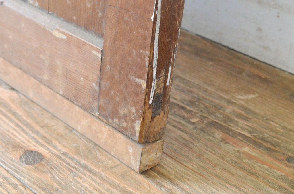 アンティーク建具　古い洋館の素朴な引き戸1枚(板戸)(R-064941)