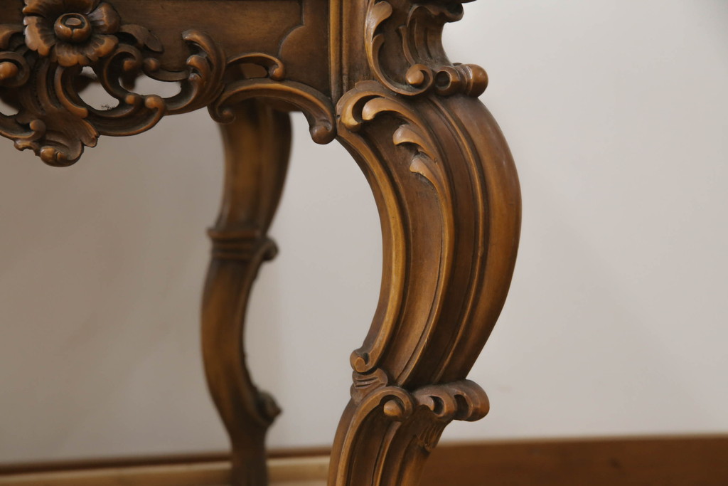 中古　最高級!!　イタリア製　バロック様式　ロココ調　素晴らしい彫刻と優雅な曲線が美しい両袖机(プレジデントデスク、ニーホールデスク、在宅ワーク用、テーブル、在宅用)(R-073334)