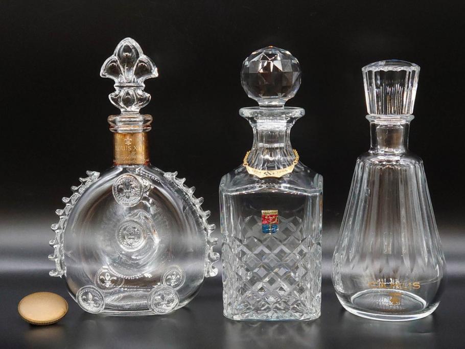 フランス　Baccarat　バカラ　REMY MARTIN(レミーマルタン ルイ13世)　CAMUS(カミュ)　高級感漂うデキャンタ3点セット(空ボトル、空き瓶、空瓶、デカンタ、酒器、飾りボトル、フルレッドクリスタルガラス、ディスプレイ、硝子)(R-079142)
