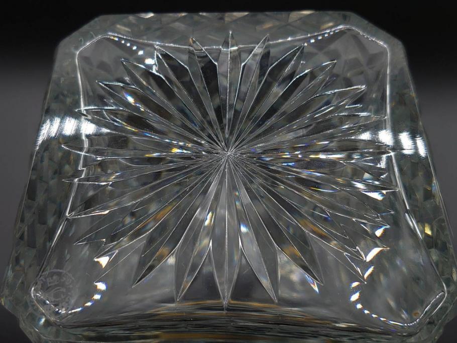 フランス　Baccarat　バカラ　REMY MARTIN(レミーマルタン ルイ13世)　CAMUS(カミュ)　高級感漂うデキャンタ3点セット(空ボトル、空き瓶、空瓶、デカンタ、酒器、飾りボトル、フルレッドクリスタルガラス、ディスプレイ、硝子)(R-079142)